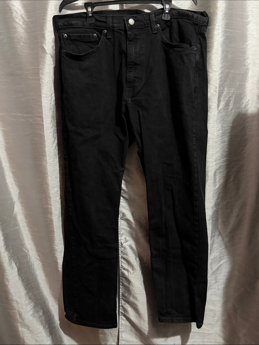 Levi's Men's Black Slim Straight Jeans